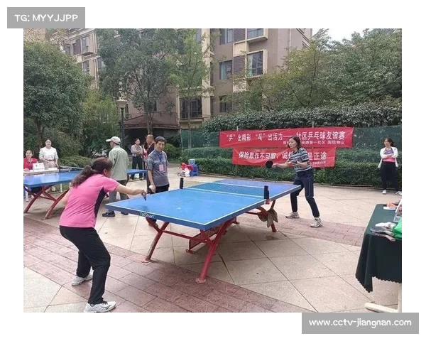 社区乒乓球比赛举办，退休老人组成队伍定期活动